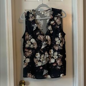 nine britton Kimmy Navy Floral Ruffle Neck blouse, medium